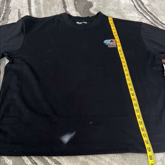 GSTR Black Short Sleeve Tee with Colorful Chest Logo - Picture 5 of 7